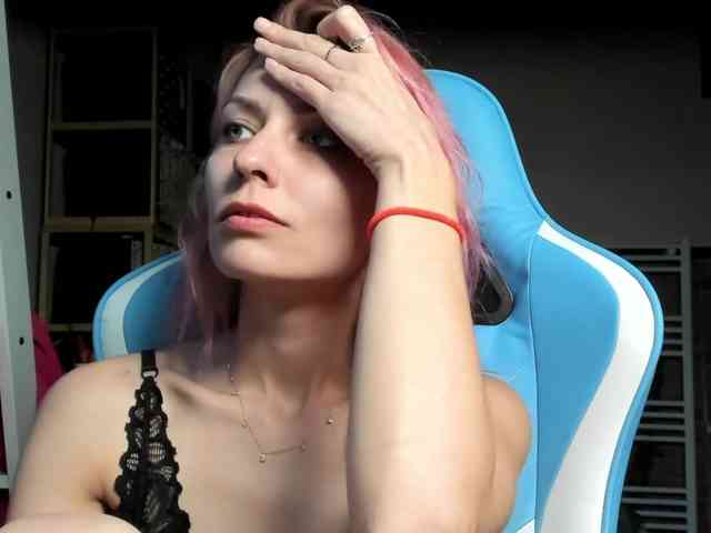 karo131324 webcam