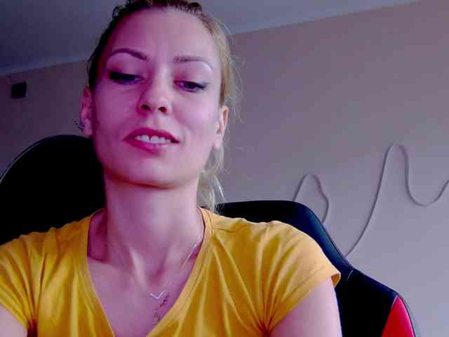 karo131324 webcam