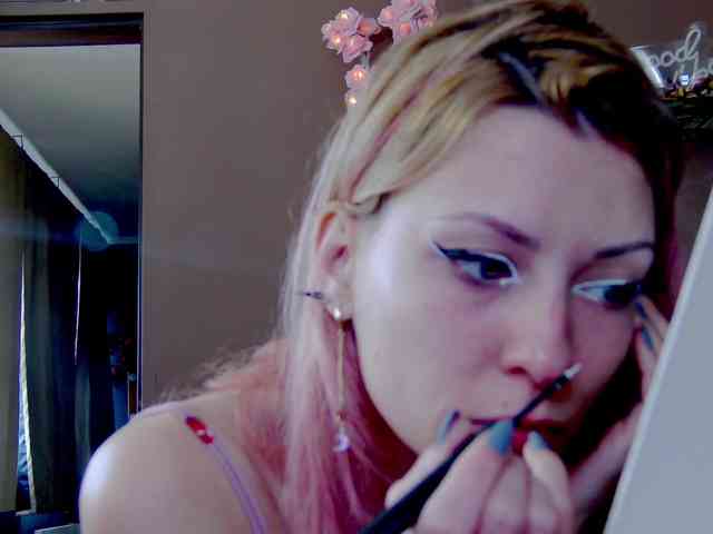 karo131324 webcam