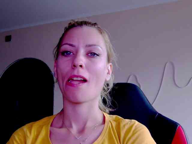 karo131324 webcam