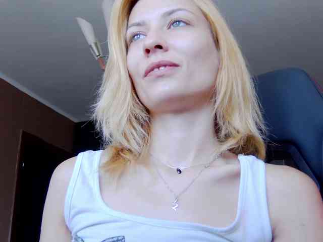 karo131324 webcam