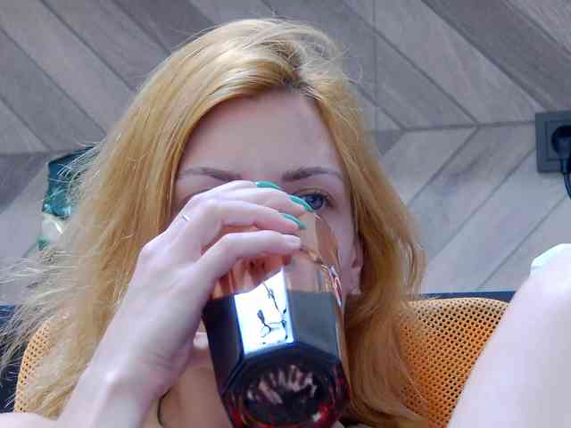 karo131324 webcam