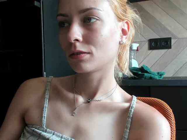 karo131324 webcam
