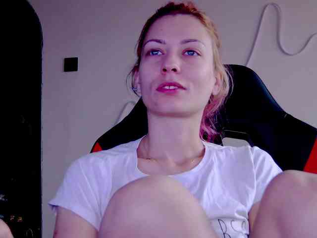 karo131324 webcam