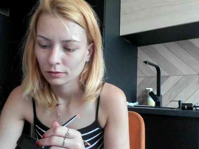 karo131324 webcam
