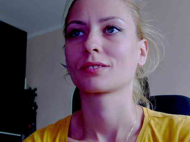 karo131324 webcam