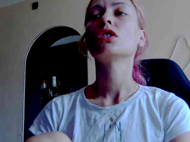 karo131324 webcam