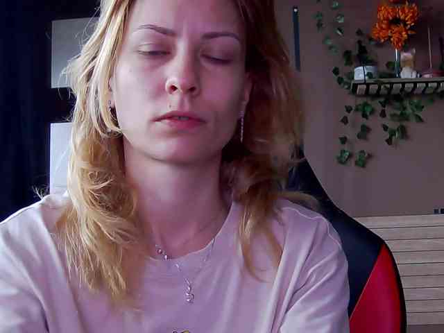 karo131324 webcam