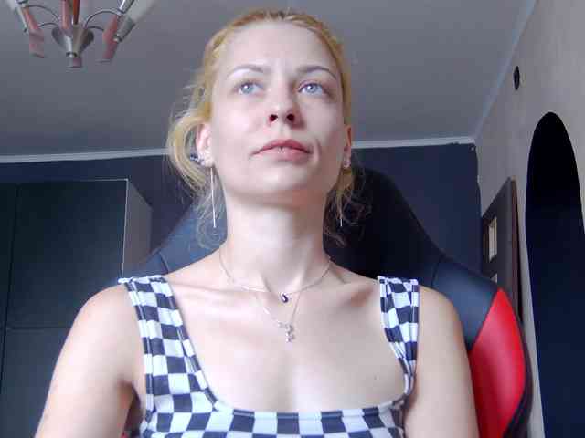 karo131324 webcam