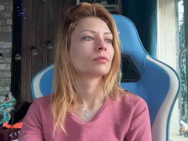 karo131324 webcam