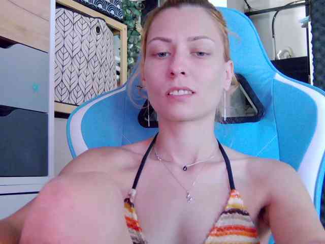 karo131324 webcam