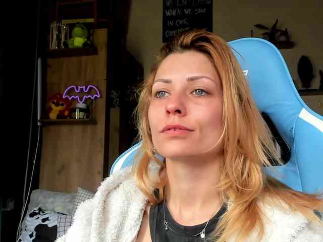 chat on live Karo131324