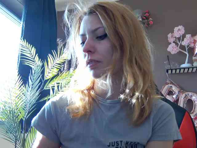 karo131324 webcam