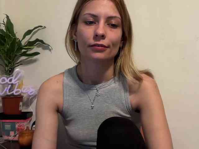karo131324 webcam