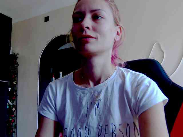 karo131324 webcam