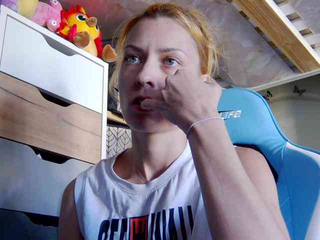 karo131324 webcam