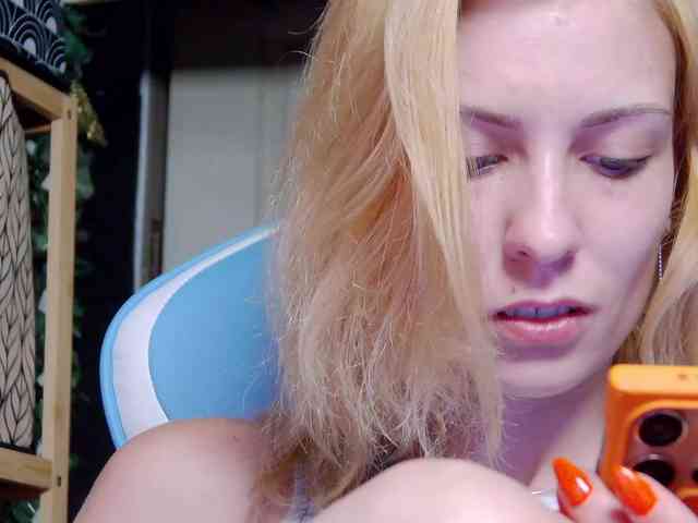 karo131324 webcam