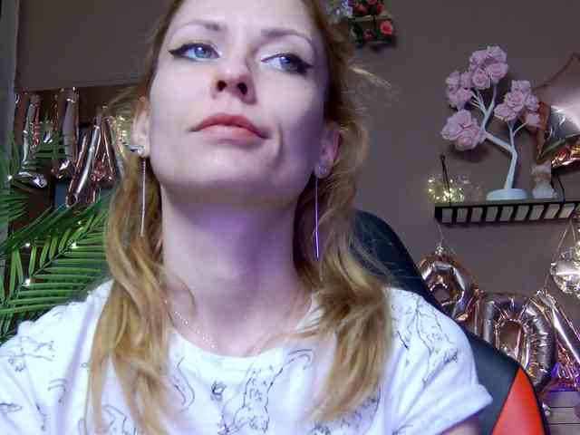 karo131324 webcam