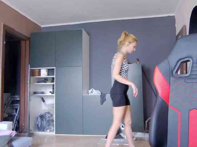 karo131324 webcam