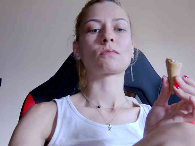 karo131324 webcam