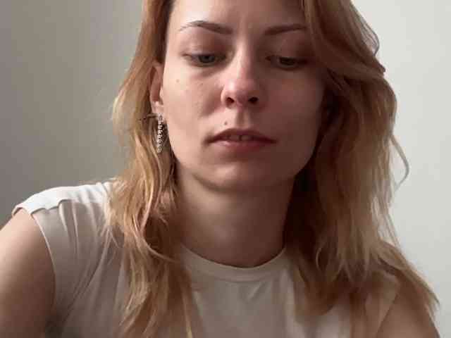 karo131324 Live Webcam on BongaCams