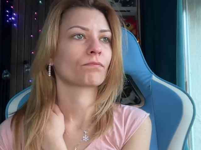 karo131324 webcam