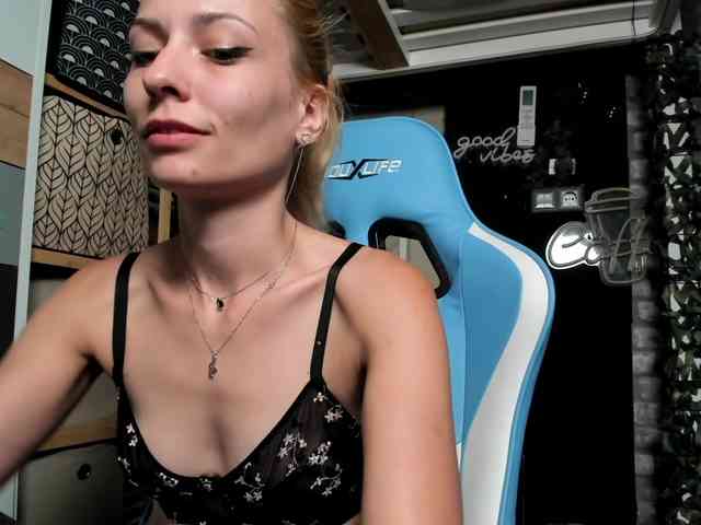 karo131324 webcam