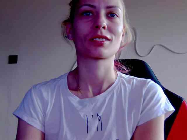 karo131324 webcam