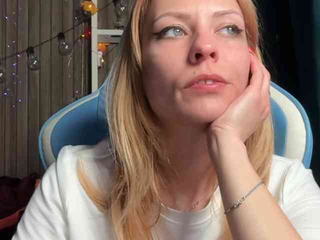 karo131324 webcam