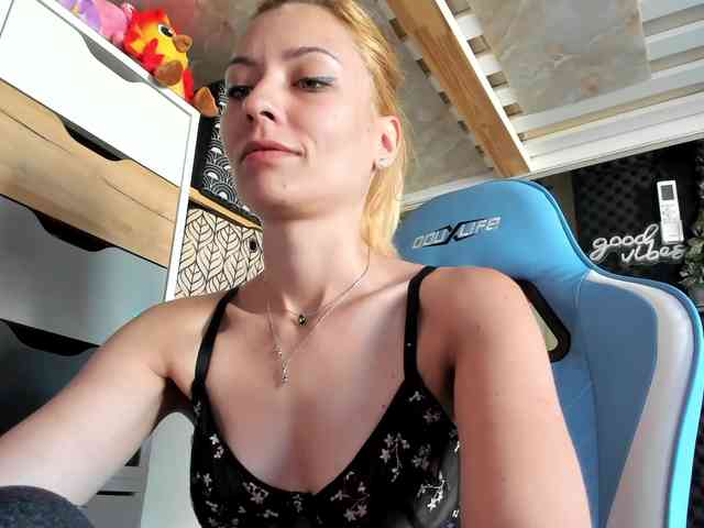 karo131324 webcam