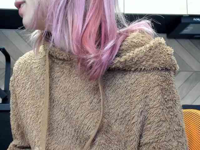 karo131324 Live Webcam on BongaCams