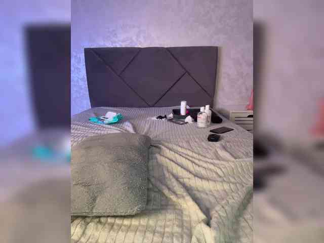 striptease chat room Kamillazolotaa