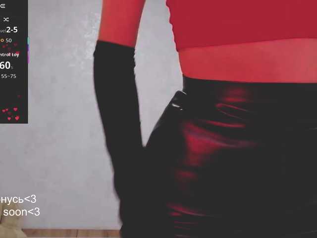 SSallyy — hi! Subscribe to inst: yourkittyymrrOn the show- left @remain