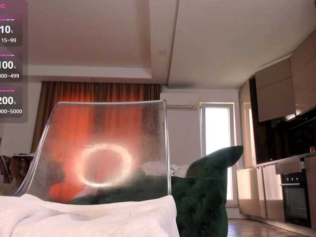 Sex chat gratuit in direct cu JustJeniffer pe BongaCams
