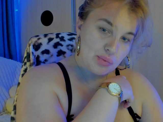  SallyNex4u chat room