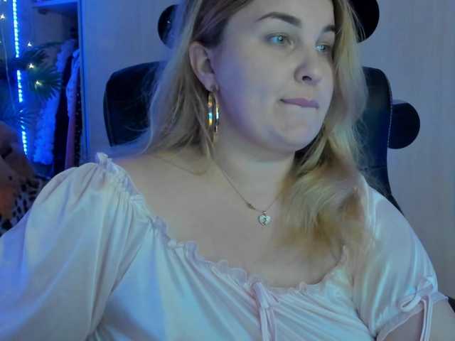 SallyNex4u's BongaCams show and profile