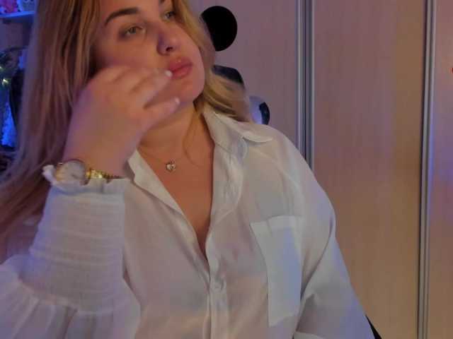 SallyNex4u's BongaCams show and profile