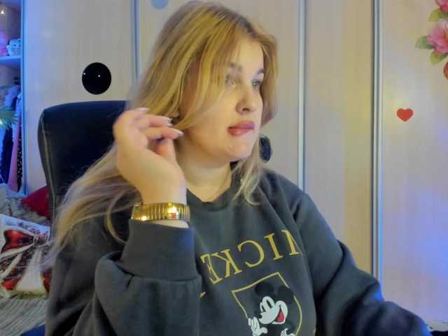 SallyNex4u's BongaCams show and profile