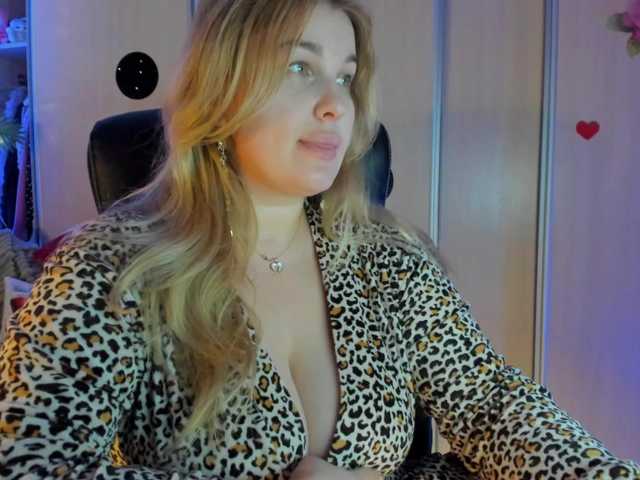 SallyNex4u's BongaCams show and profile