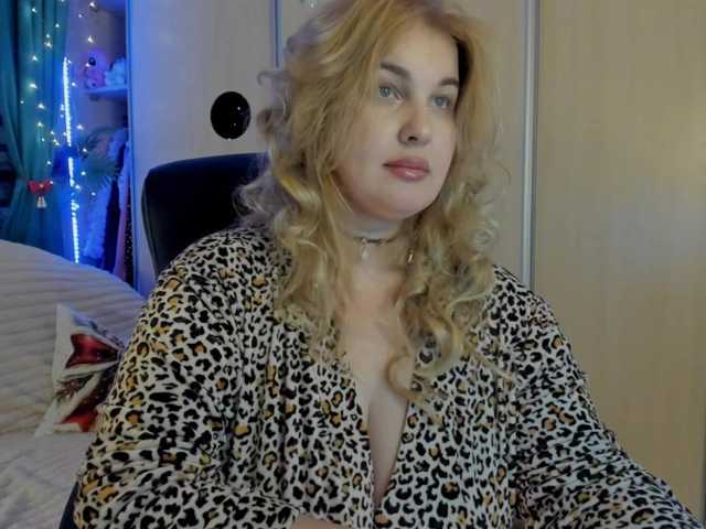 SallyNex4u's BongaCams show and profile