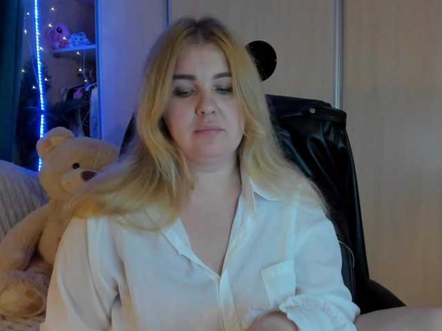 SallyNex4u's BongaCams show and profile