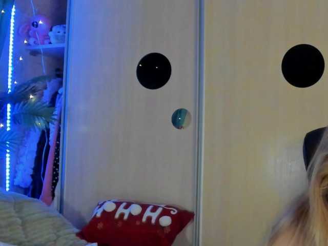 SallyNex4u's BongaCams show and profile