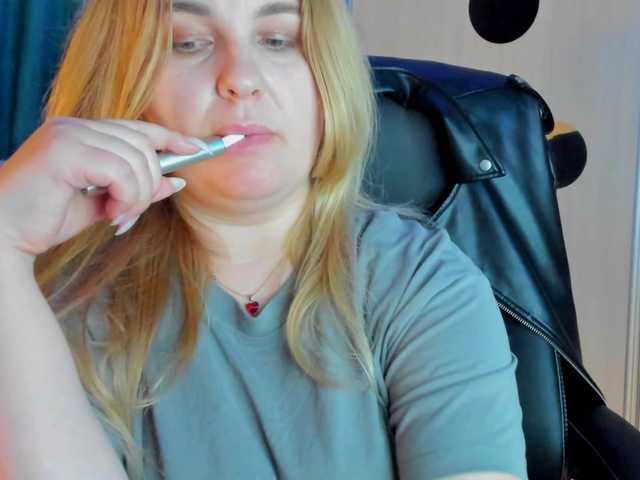 SallyNex4u's BongaCams show and profile