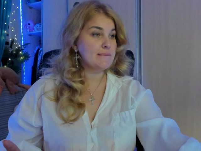 SallyNex4u's BongaCams show and profile