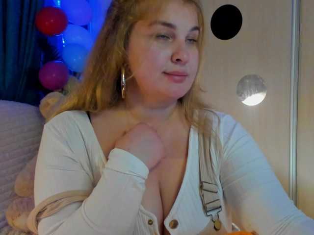 SallyNex4u's BongaCams show and profile