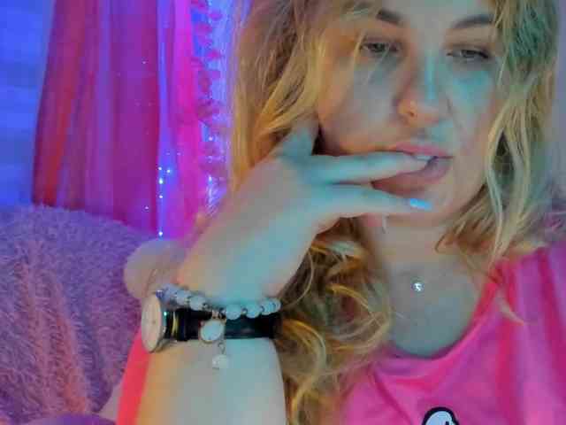 SallyNex4u webcam