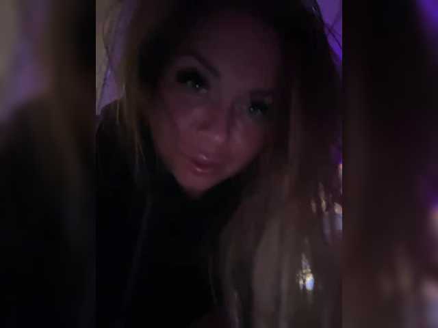  VictoriaDiamo chat room