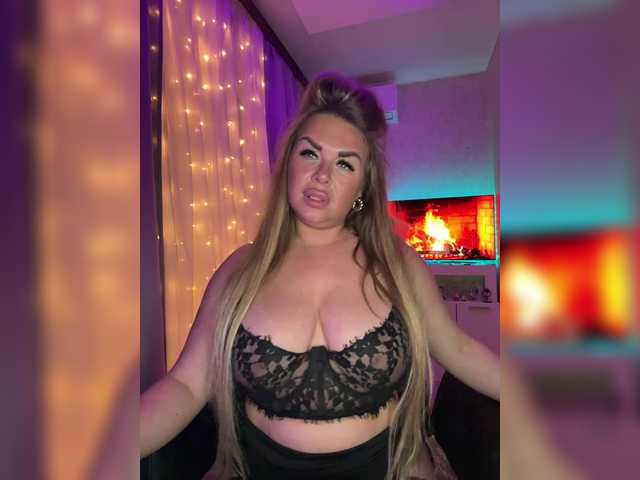 VictoriaDiamo's BongaCams show and profile