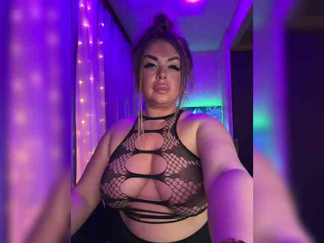 VictoriaFoxxx webcam