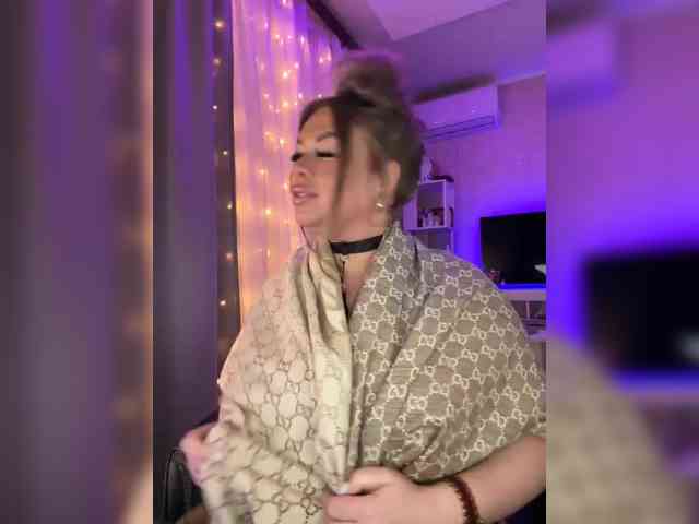 VictoriaFoxxx webcam